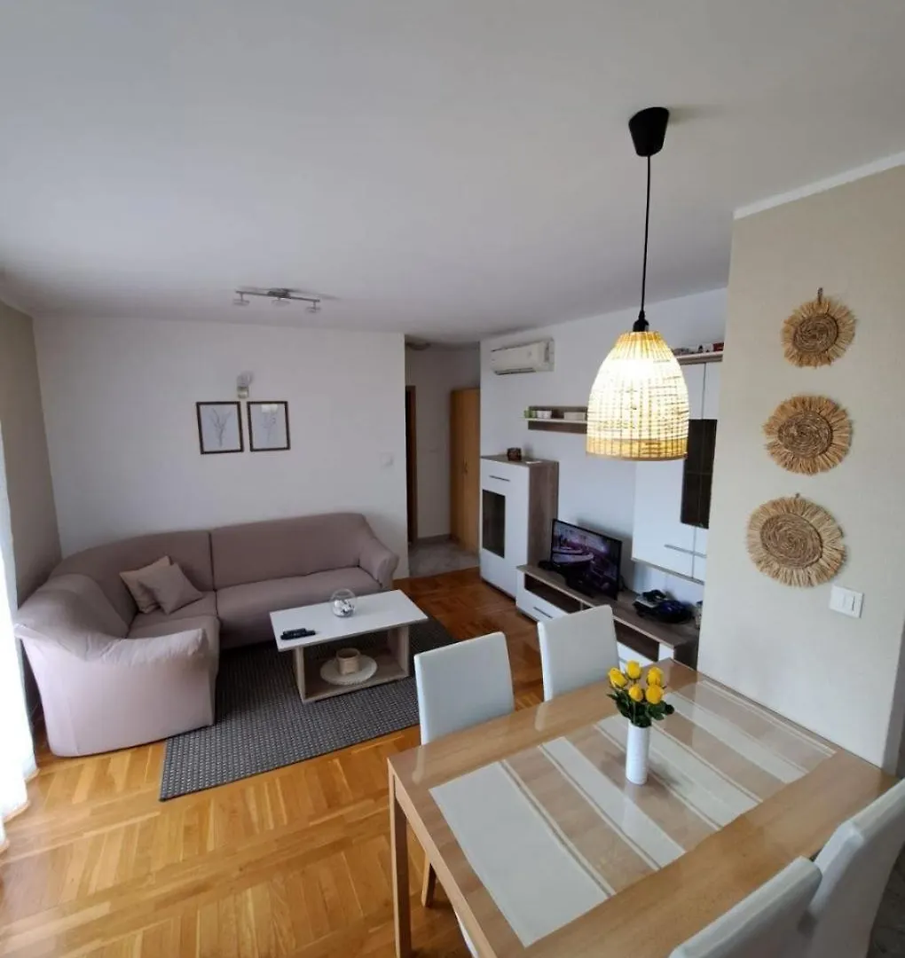 Apartment Slava - Close To The Mall Split 0*,  Croatia