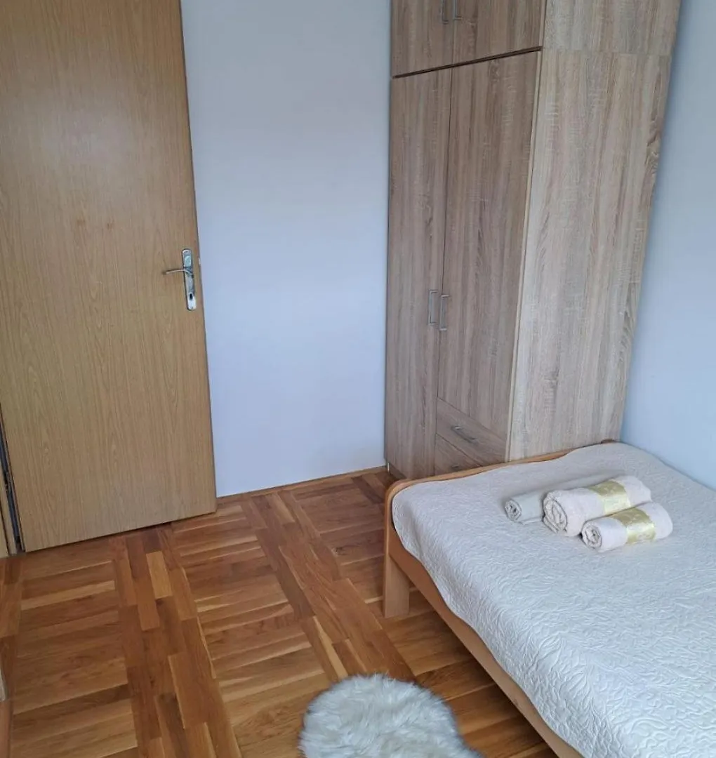 Apartment Slava - Close To The Mall Split Croatia